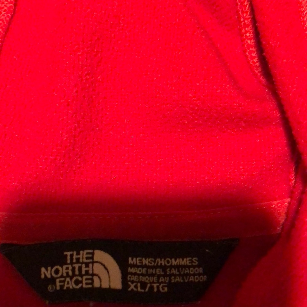 Red north face jacket - Picture 3 of 3